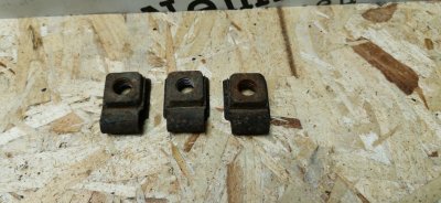 Гайка траверсы кпп Mercedes w123 1980 Седан