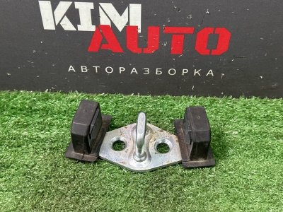 Ответная часть замка багажника Kia Rio X 2020