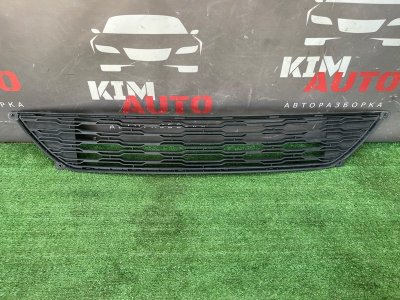 Решетка бампера нижняя Kia Ceed 1 2010 ED