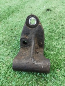 Кронштейн генератора лада 21070 1999