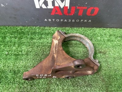 Кронштейн привода Ford focus 3 2012 CB8