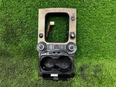 Центральная консоль VOLKSWAGEN TOUAREG 2007 7L