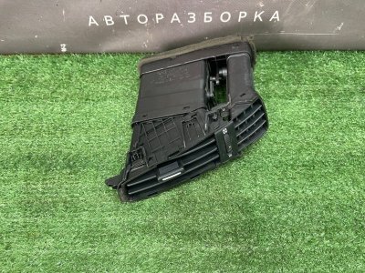 Дефлектор отопителя центральный Kia Ceed 1 2010 ED