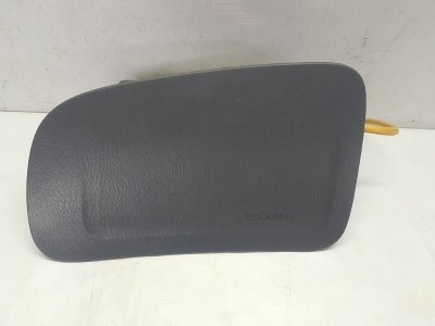 Подушка безопасности пассажира Mazda Familia BJ3P