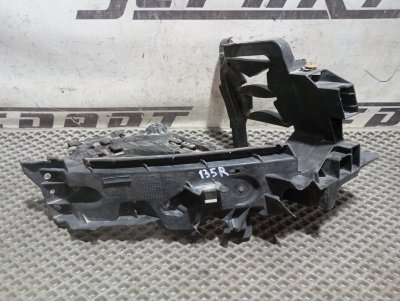 Кронштейн фар Audi Q5 2010 8R