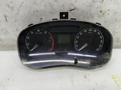 Панель приборов Skoda Fabia 2008