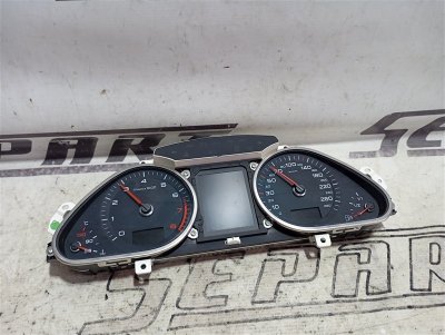 Панель приборов Audi Q7 2010 4L