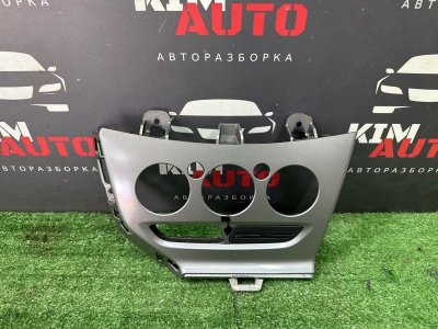 Накладка декоративная Ford Focus 3 HB 2012 CB8