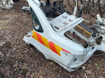 Крыло lada Granta