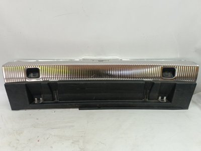 Обшивка багажника Audi Q3 2011-2018