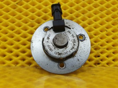 Клапан изменения фаз ГРМ SKODA Octavia 2012