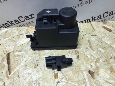 Компрессор центрального замка Mercedes W124 1995 E320