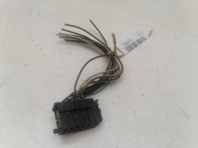 Клемма ( разъем ) Volkswagen Golf 3