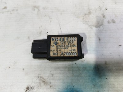 Реле Nissan Primera 1990