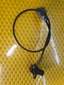 Датчик коленвала SKODA Octavia 2009 A5