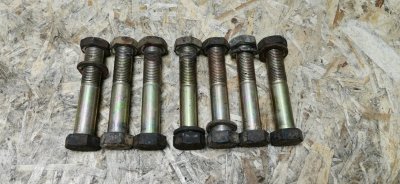 Болты подвески Mercedes w123 1980 Седан