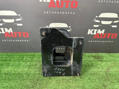 Кронштейн усилителя бампера Kia Ceed 2 2012 JD