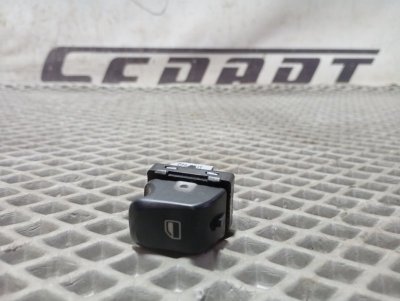 Кнопка стеклоподъемника Audi Q5 2010 8R