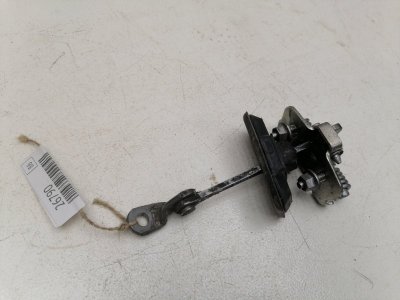 Ограничитель двери Lada Largus