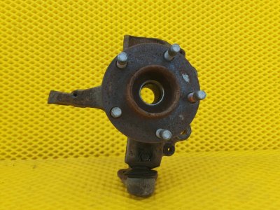 Кулак Ford Focus 2006 2