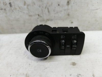 Блок управления светом фар Chevrolet Cobalt 2013