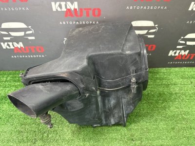 Корпус воздушного фильтра Ford Focus 3 HB 2012 CB8
