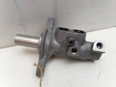 Главный тормозной цилиндр Lada Largus 2020