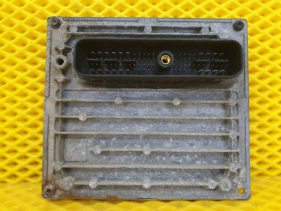 Блок управления двигателем (ЭБУ ДВС) Ford Focus 2006 2