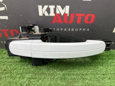 Ручка двери наружная в сборе Ford Focus 3 HB 2012 CB8