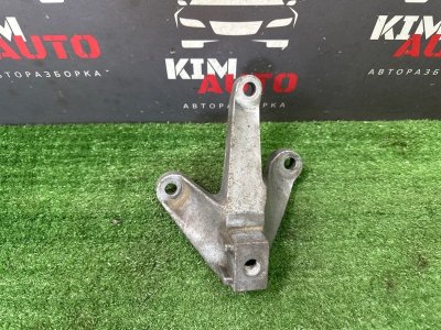 Кронштейн кпп Ford focus 3 2012 CB8