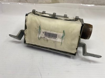 Подушка безопасности в торпедо Toyota Camry 2002 XV30