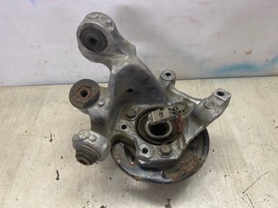 Кулак поворотный Cadillac STS 2005-2011