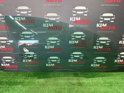 Стекло двери Ford Focus 3 HB 2012 CB8