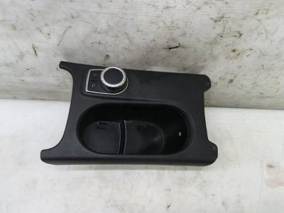 Блок управления мультимедиа Mercedes CLA - Class 2015 CLA 180