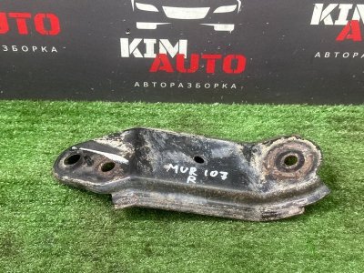 Кронштейн переднего подрамника Nissan Murano 2008 Z51