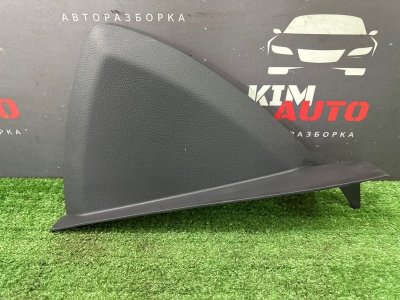 Накладка торпедо боковая Ford Focus 3 HB 2012 CB8