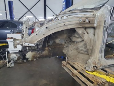 Четверть передняя левая (лонжерон) Volkswagen Touareg 2003 7L6