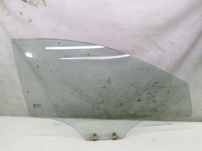 Стекло двери Hyundai Solaris 2014 RB