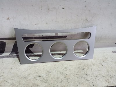Рамка блока климат-контроля Volkswagen Passat 2008 B6