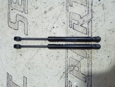 Амортизаторы капота Audi A6 2011 C7