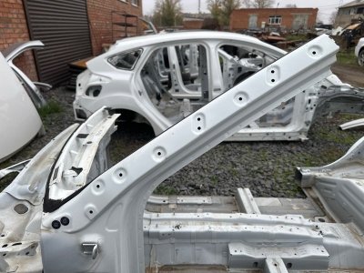 Стойка лобового стекла (банан) Hyundai Creta 2017 GS