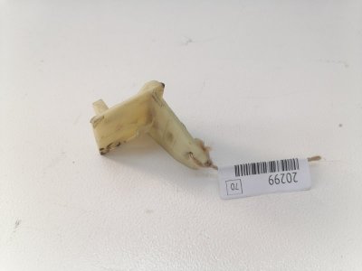 Крепление обшивки двери Лада Ларгус