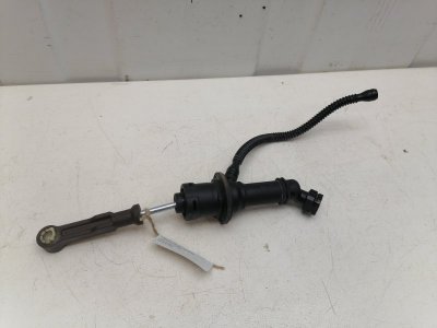 Главный цилиндр сцепления Lada Largus