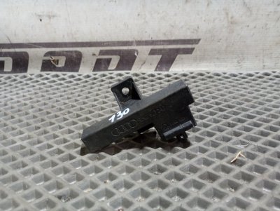 Антенна бесключевого доступа Audi A6 2010 C6