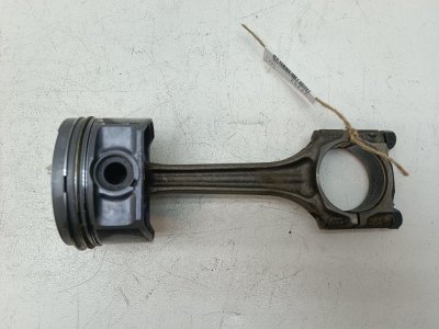 Шатун с поршнем Volkswagen Passat B4