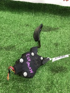 Педаль газа Toyota Camry 2006 ACV40