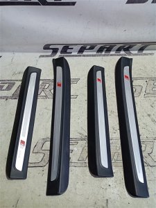 Накладки порогов дверей Audi Q7 2010 4L