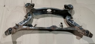 Балка подвески Mercedes W124 1989 E260