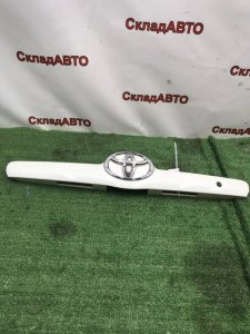 Накладка крышки багажника Toyota Camry 2007 ACV40