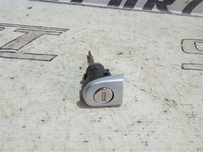 Личинка замка двери Volkswagen Passat 2002 B5